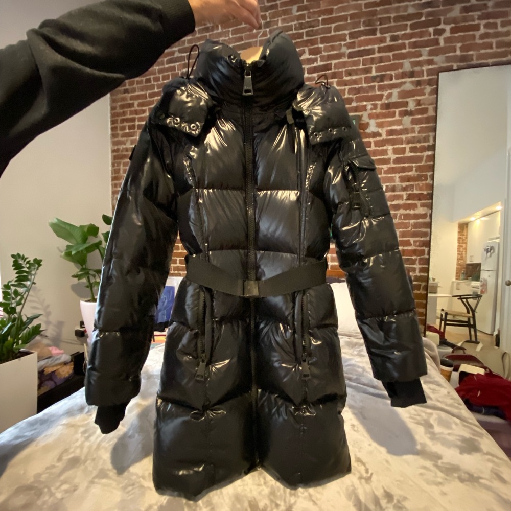 Sam. Noho Belted Down Coat in Jet